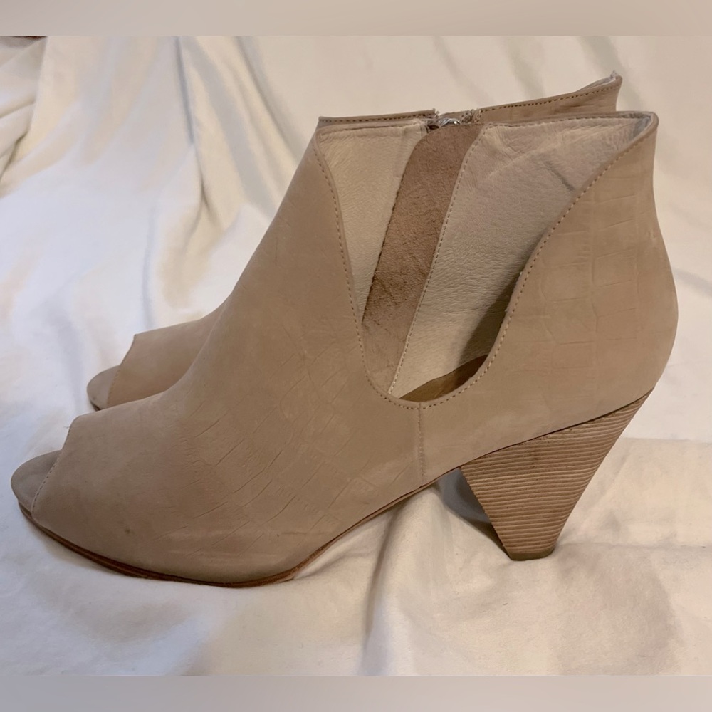 Matt Berson size 10 open toe shoe 🔥